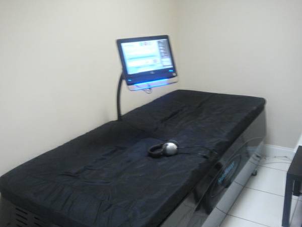 Hydromassage 350 Series, Year 2011, Includes Computer, Touch Screen, Internal Chiller, 90 Day Parts Warranty and 30 Days Labor.   Refurbished with all the following new parts:  1.)  Comfort Pad 2.)  Cover Sheet 3.)  Barrier 4.)  Heater Tube 5.)  Head Phones 6.)  Owners Manual 7.)  Bottle of Defoamacide  Price includes Freight anywhere in the lower 48 states and Installation to certain states.  Call for more details and pictures.  1-800-667-9189