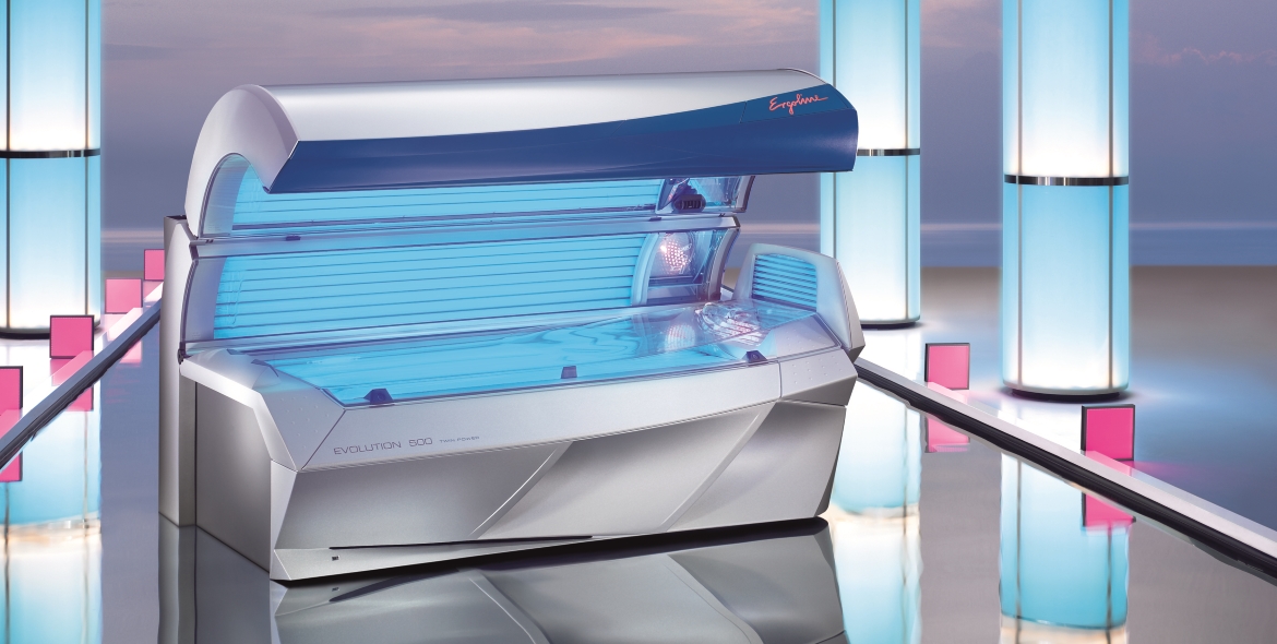 Completely refurbished Tanning Bed, Model Ergoline Evolution 500, 43-160W Bronzing Bulbs, 3-High Pressure Facials, Max time of 12 minutes, includes all New Lamps, Starters, Both Bench and Canopy Acrylics, Freight and Installation to select States.  The Lamps, Starters and both Acrylics alone cost over $3,000, your basically getting this like new bed installed for $3995!  Electrical Details, 1 Phase, 230V, unit will draw 55 amps and requires a 70A Breaker.  3 Phase, 230V, unit will draw 32 Amps and requires a 50A Breaker.  Recommended room size 10 x 9.